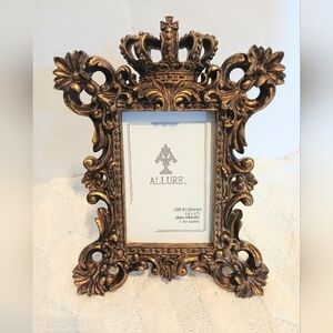 Allure Regal Bronze  Crown  Picture Frame NEW